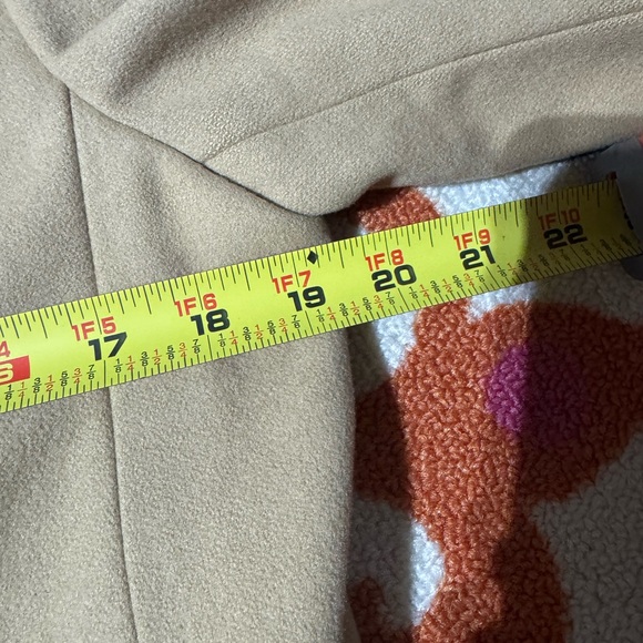 Women’s Banana Republic wool coat - Picture 10 of 11